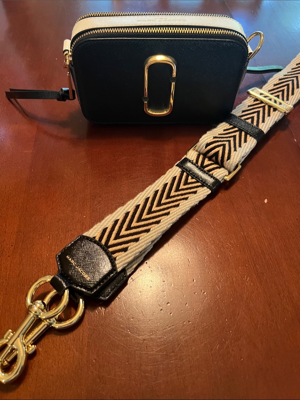Marc Jacobs snapshot Crossbody with Beige black chevron Strap and Gold Hardware